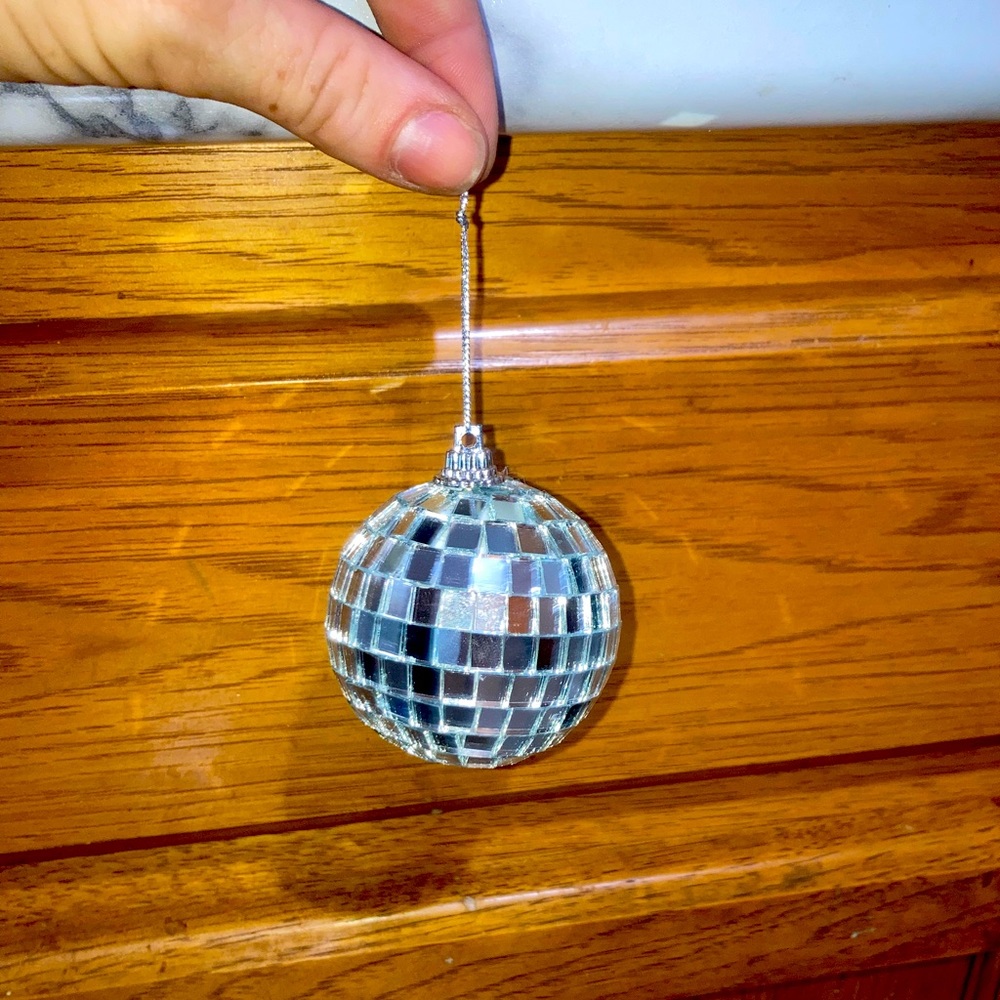 Disco ball ornament set !